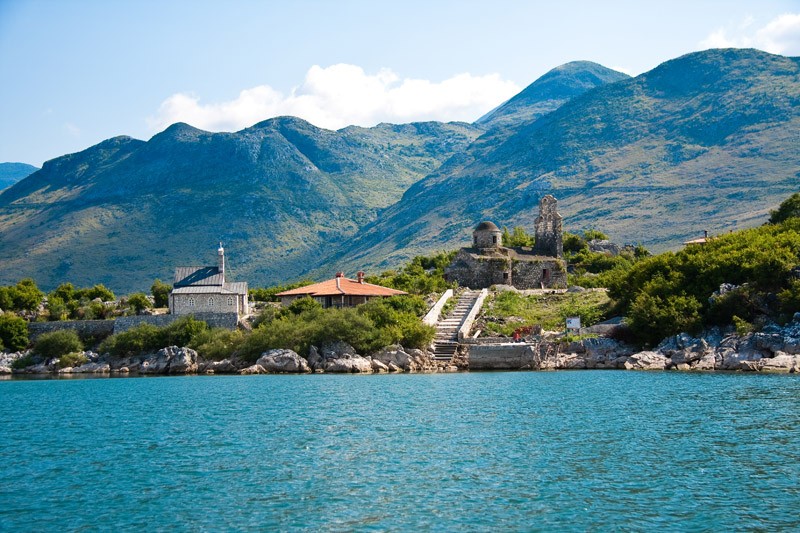 monasteries skadar lake